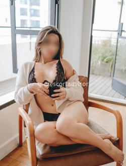 Escort 3805847326