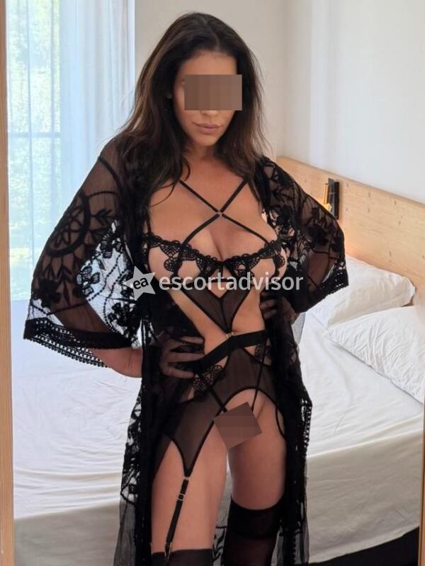 Escort 3929831341