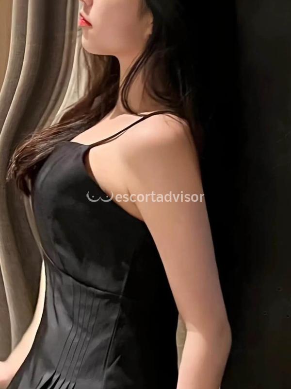 Escort 3925325871