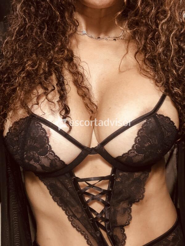 Escort 3886291179