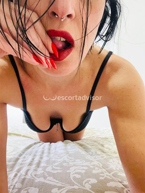 Elisa Ferrari escort Origgio