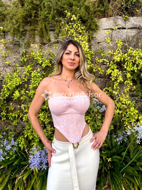 Mujeres 600234214