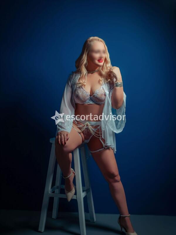 Escort 3339847177