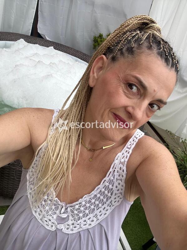 Escort 3924845077