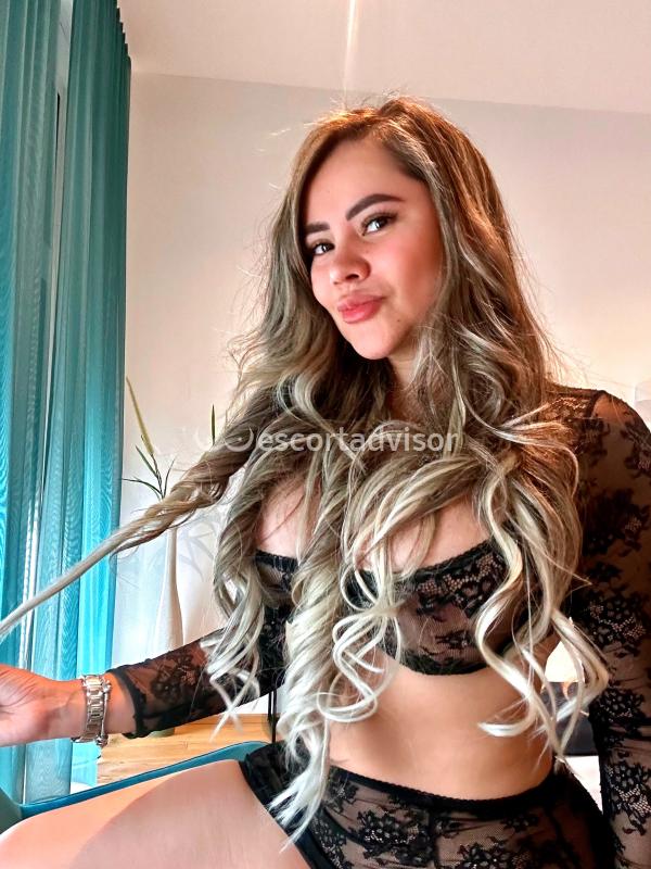 Sofía Luxuri girl escort Matera