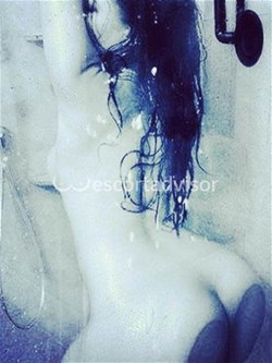 Escort 3247434933
