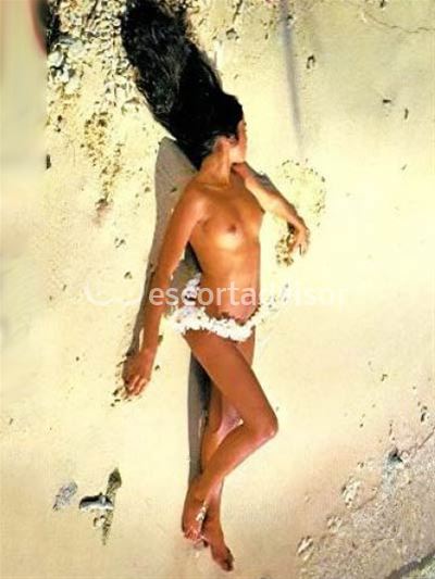 Escort 3247991614