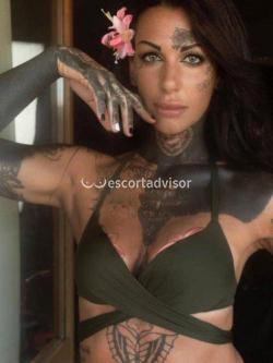 Escort 3273068239
