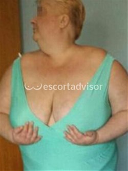 Escort 3276836707