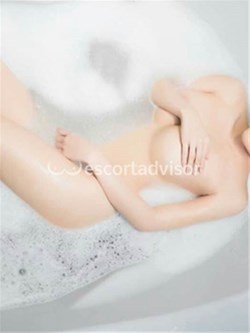 Escort 3277656888