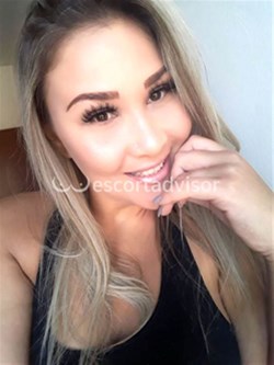 Escort 3295374818