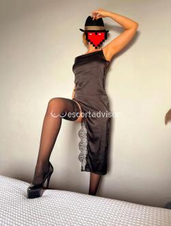 Escort 3334918400