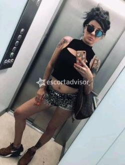 Escort 3388802406