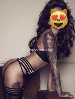 Escort 3487593669