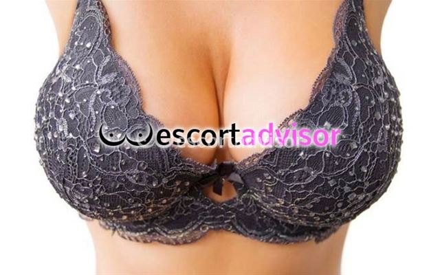 Escort 3667237653