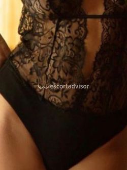 Escort 3703384617