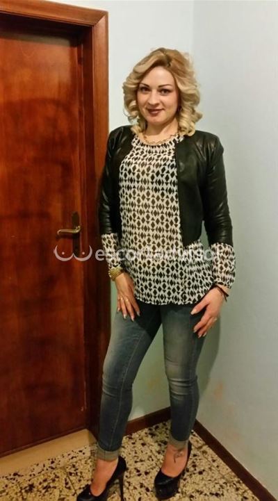 Escort 3801814952