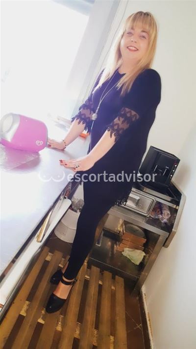 Escort 3883884257