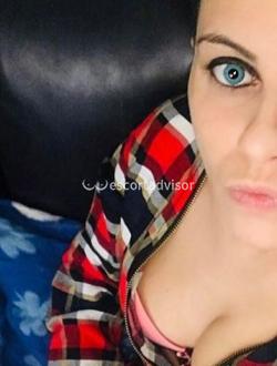 Escort 3890163347
