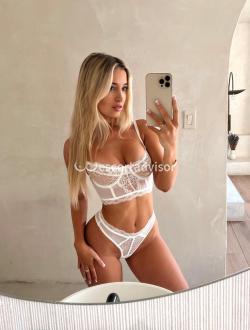 Escort 3928650471